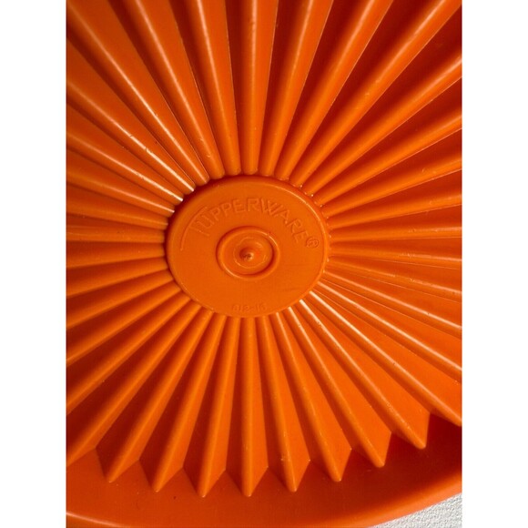 VTG Tupperware Orange Yellow Servalier Canister 811 With Lid Seal USA Set 2 - Picture 7 of 8